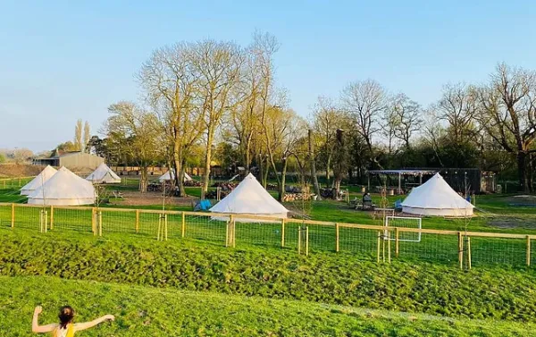 Willow Grove Farm - Whole Glamping Site Hire, Lakenheath