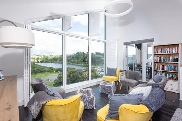 Swanpool View, Swanpool