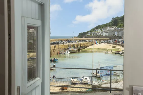 Berlewen , Mousehole 