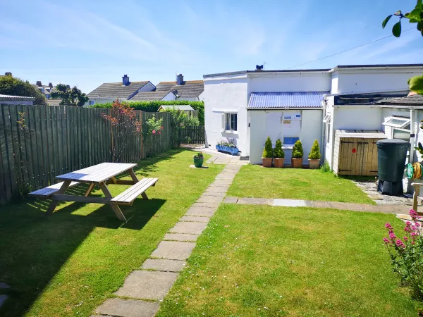 Gull Cottage Image 1