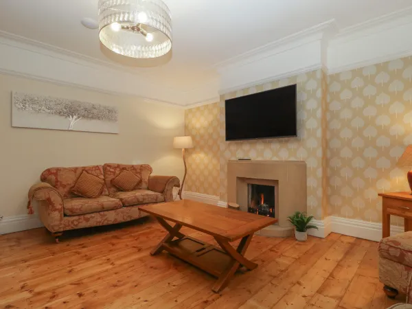 Greenlawns, Burnham-on-sea