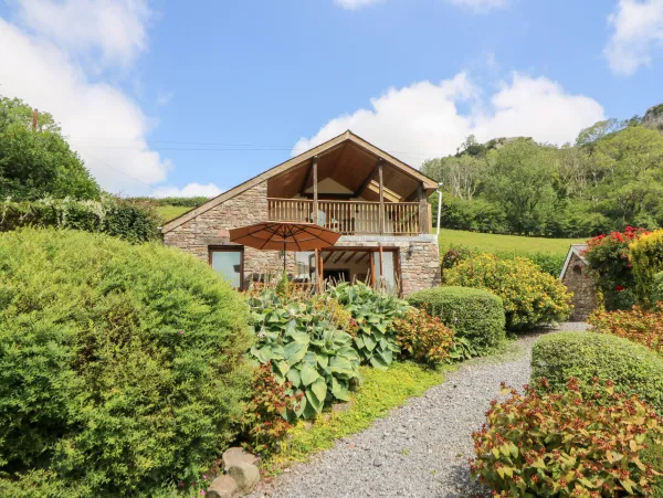 Dan Castell Cottage Image 1
