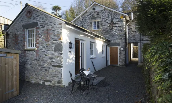 Abbots Reading Suite, Lakeside