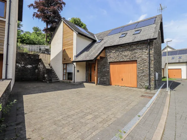 No 7, Ambleside