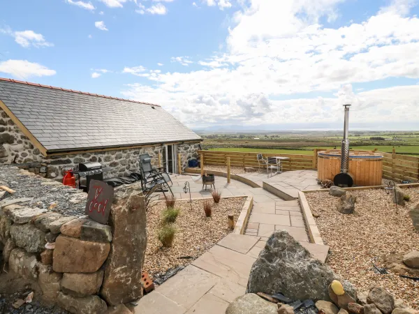 Ty Coch, Trefor