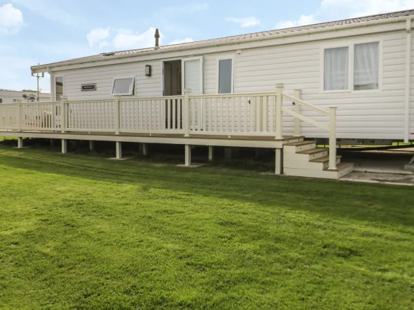 Daisy Lodge, Cayton