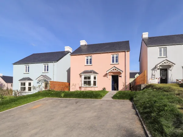 4 Llain yr Eglwys, Newport, Pembrokeshire