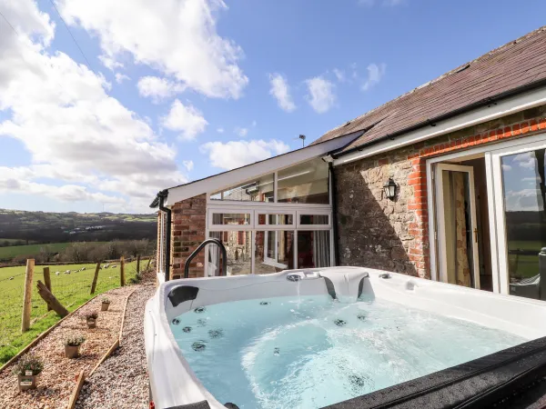 Sewin Cottage Image 1