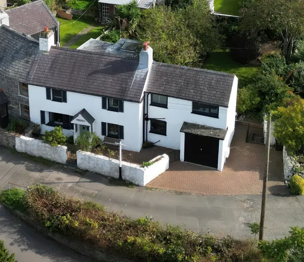 Crud Y Mor, Llanfairfechan