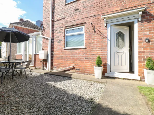 Cedar Cottage, Hollingwood