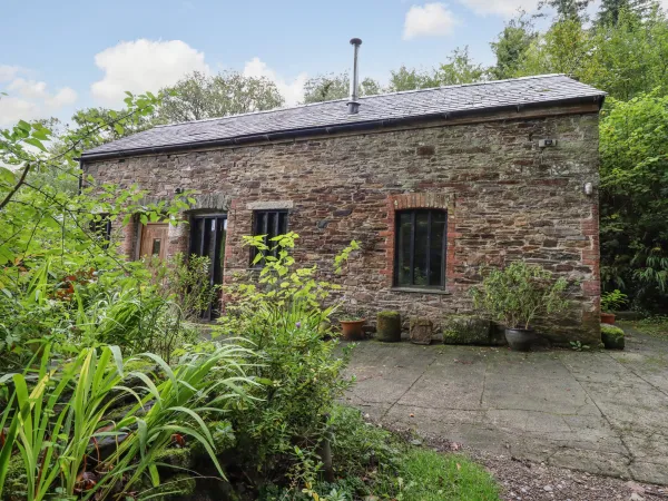 Tamar Barn, Gulworthy