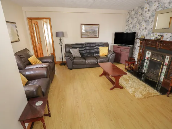 4 McNeela Terrace, Westport, County Mayo