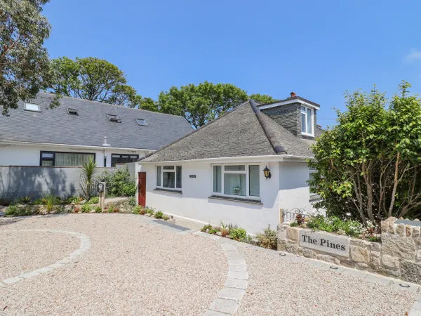 The Pines, Carbis Bay
