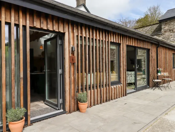 1 Caddaford Barns, Buckfastleigh