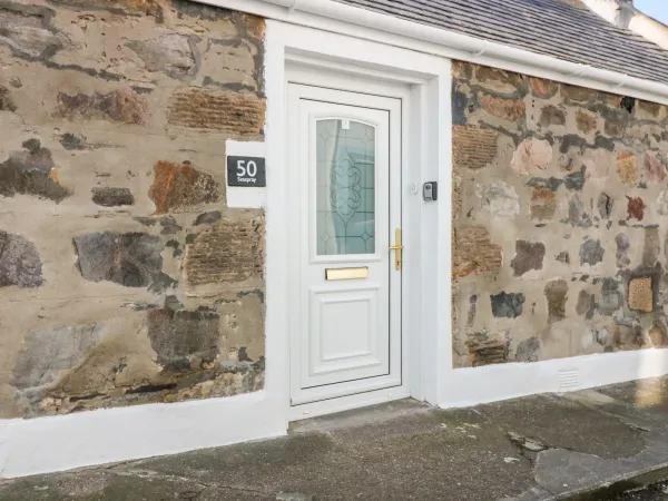 Seaspray Cottage Image 1