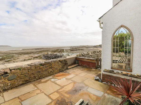 1 Salt Cottage, Port Eynon