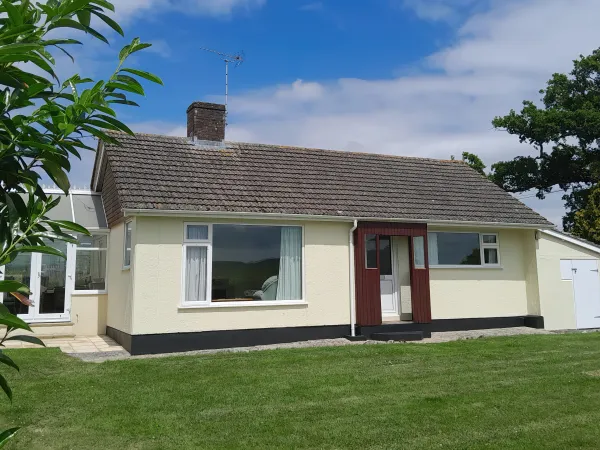 Broadstones, Bridport