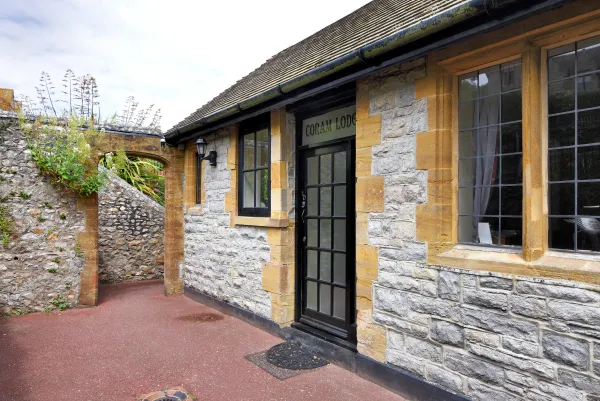 Coram Lodge, Lyme Regis