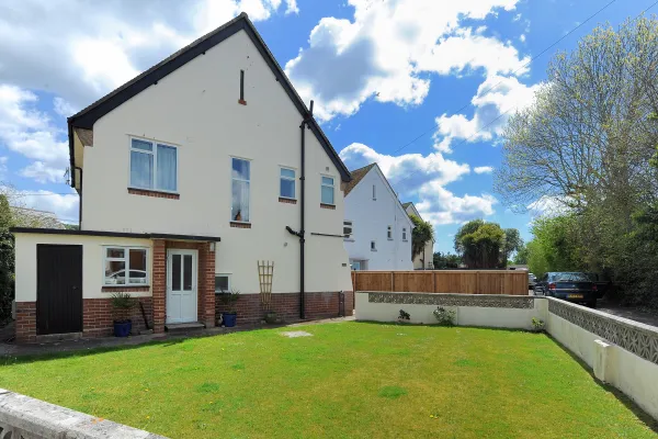 2 Grange Villas, Charmouth