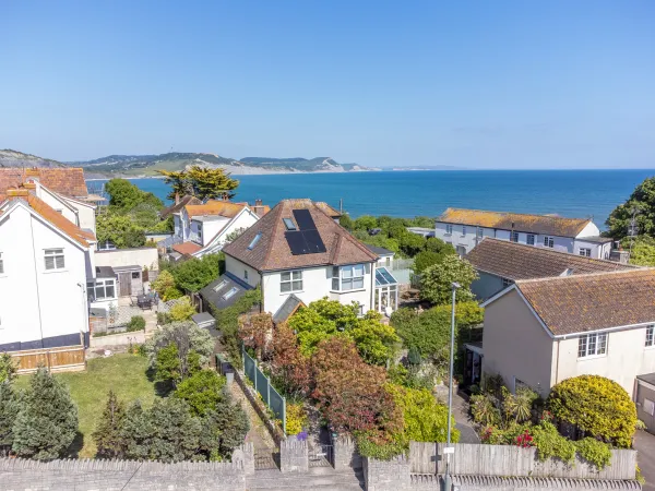 Hove To, Lyme Regis