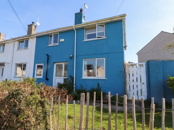 11 Penygroes, Llanddeusant