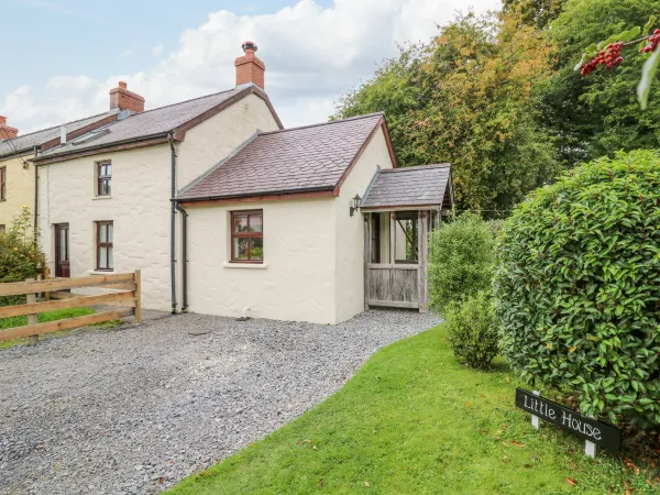 Little House, Llanboidy