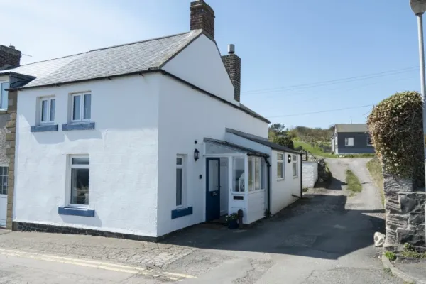 Creel Cottage, Craster Image 1