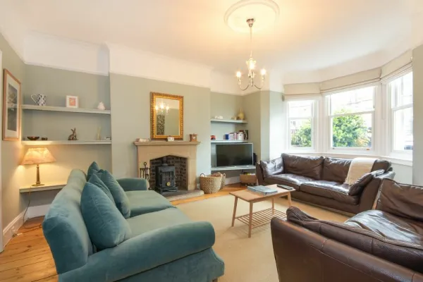 Lindores, Alnmouth