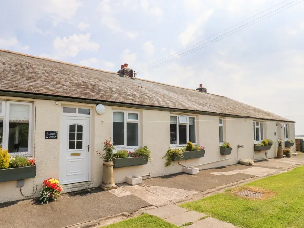 South Cottage (Howick), Craster