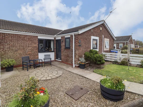 Flora Cottage, Beadnell