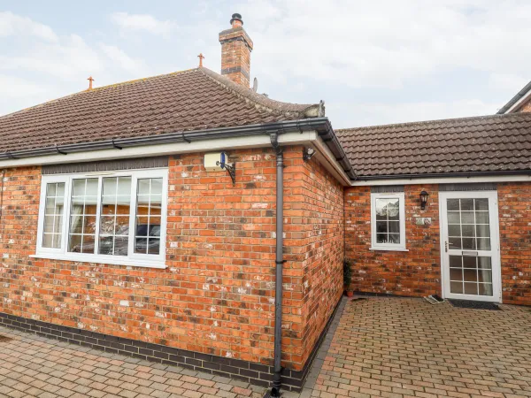 Tawny Owl Cottage, North Somercotes