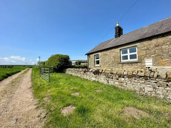 Lonnon Cottage Image 1