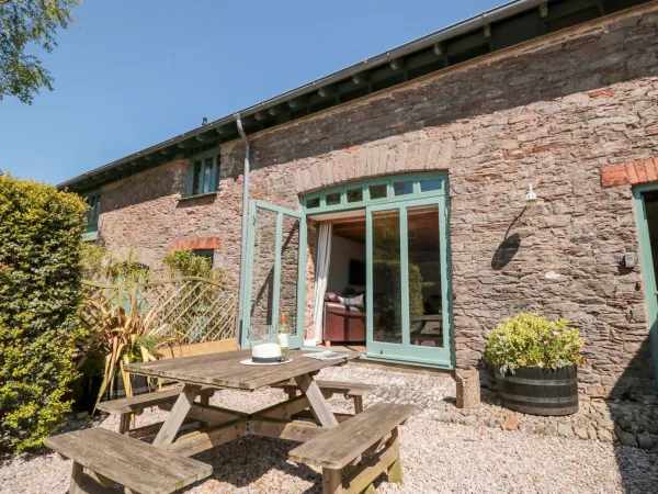 1 Alston Farm Cottages Image 1