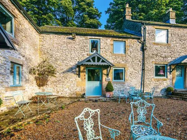 Rabbit Hut, Bakewell
