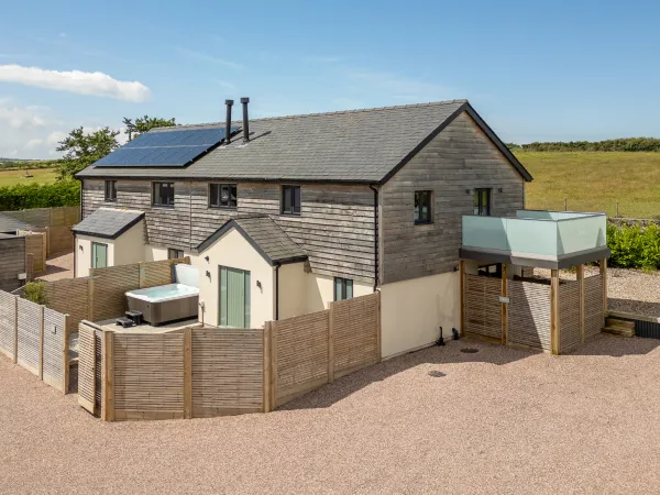 Farmyard House, Llanfechell
