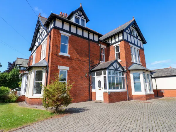 Fern Lee, Carlisle