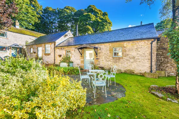 Slipper Lo, Bakewell