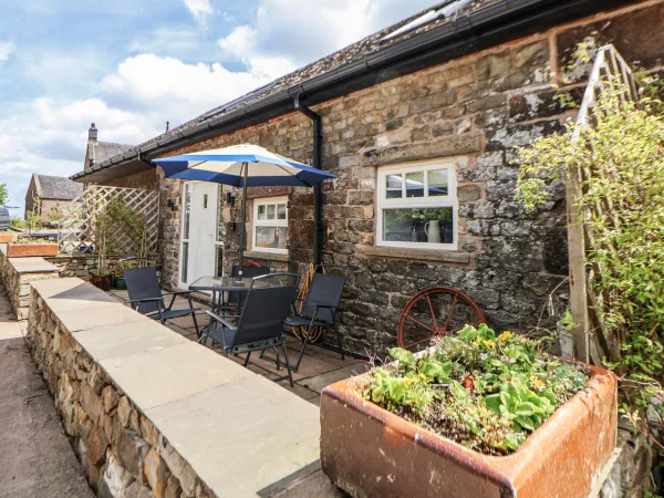 Sunbird Cottage, Biddulph