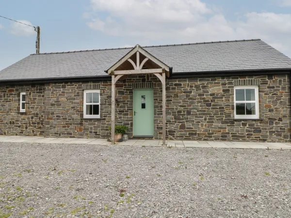 Ystabl Robyn, Llanddarog