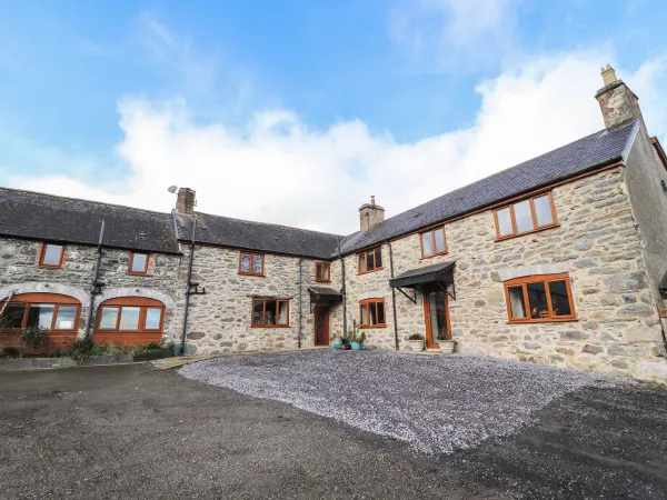 Maestyddyn Farm House, Ruthin