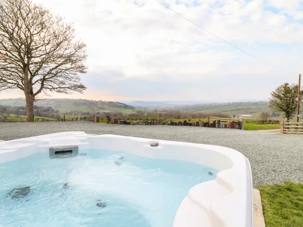Red House Farm, Llanfair Caereinion