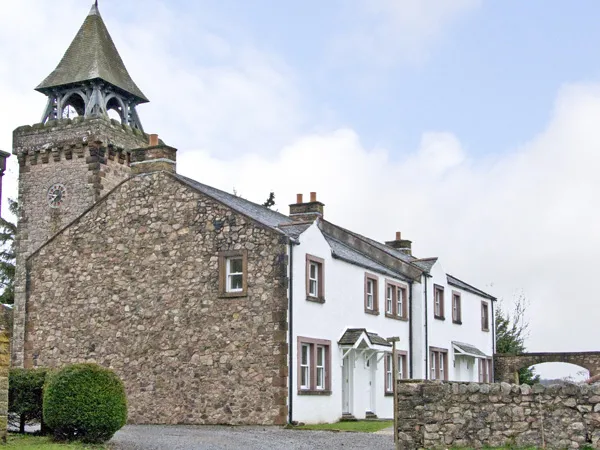 William Court Cottage, Irton Hall