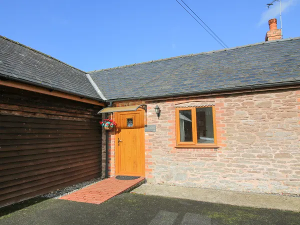 The Owl Barn Image 1