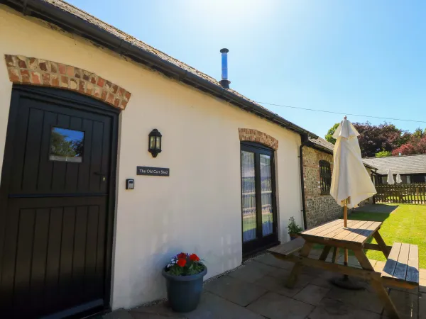 The Old Cart Shed, Winterborne Stickland
