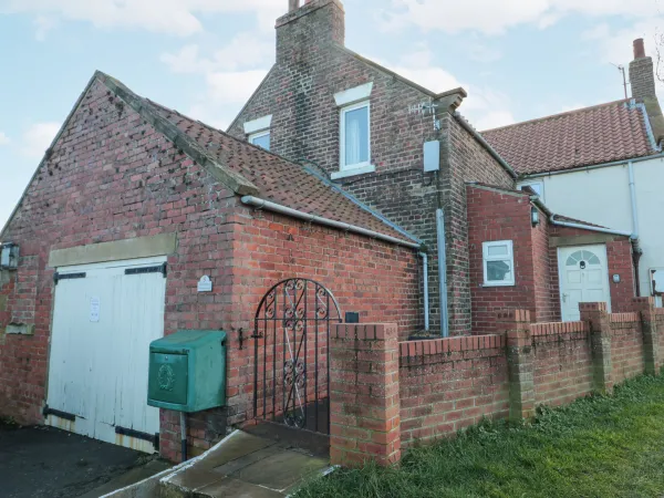 Airy Hill Old Farmhouse Image 1