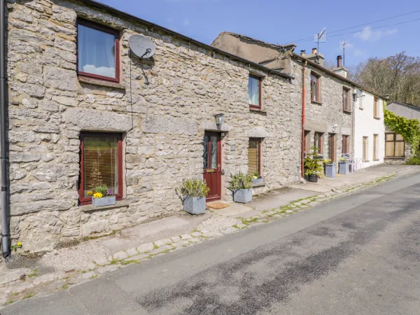 Rosemary Cottage, Burton-in-kendal