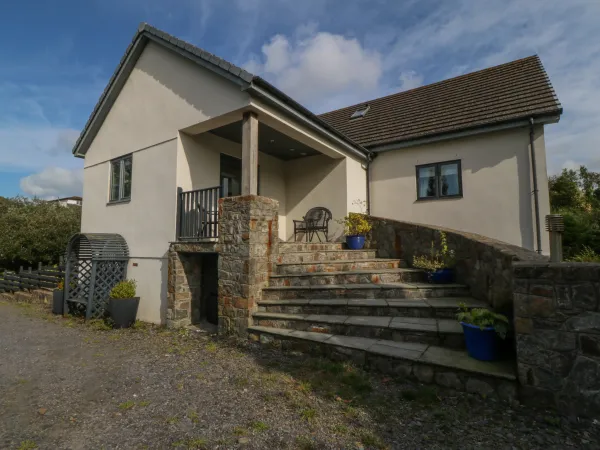 Nant-yr-Rhedyn, Red Wharf Bay