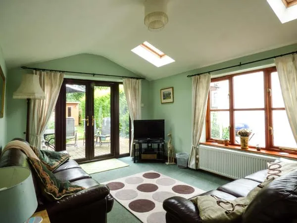 Kingsley Cottage Image 1