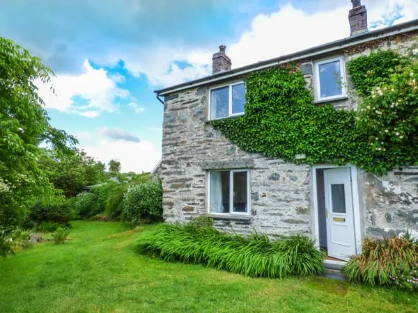 Groes Newydd Bach, Llandecwyn