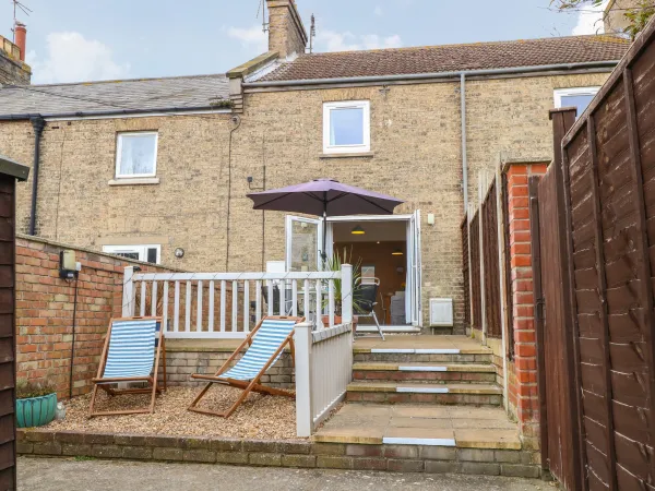 7 Coastal Cottages Image 1